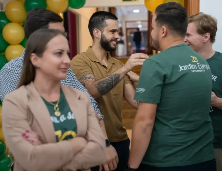 Networking entre parceiros comerciais no lançamento